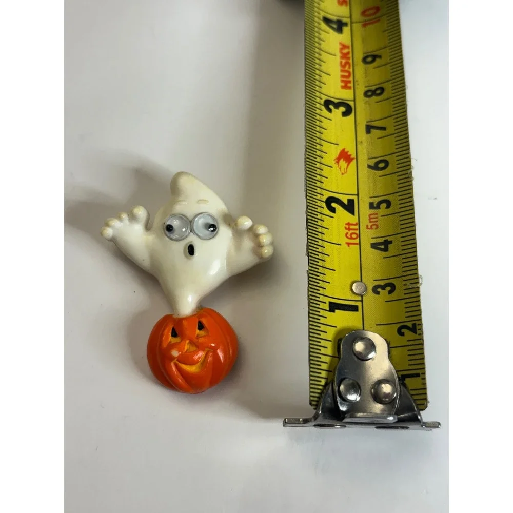 Vintage 1984 Hallmark Halloween Ghost Pumpkin Googly Eyes Plastic Lapel Pin